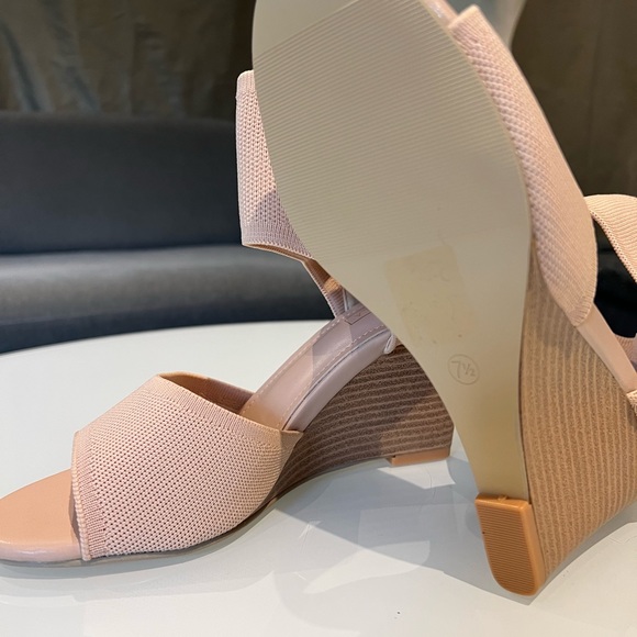 Wedge sandals Newbella size 7.5 - Picture 10 of 11